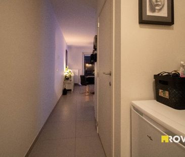 Gelijkvloers éénslaapkamer- appartement met private overdekte autos... - Foto 3