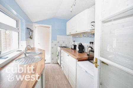 2 bedroom terraced house to rent - Photo 5