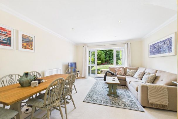 3 bedroom semi-detached house to rent - Photo 1