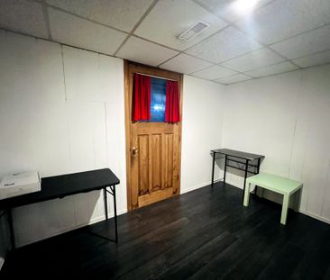 For Lease - 30 Bobmar Road, Toronto, Ontario - Photo 3