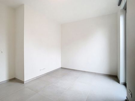 Penthouse met 2 slaapkamers te huur in hartje Leuven! - Photo 2