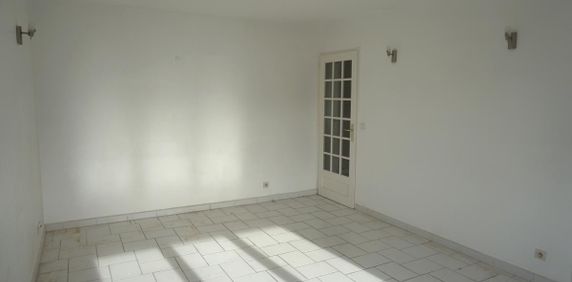 Location Appartement 3 pièces 63m² ANNECY 74000 - Photo 2