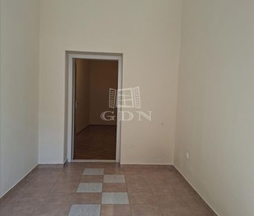 Kiadó átlagos állapotú lakás - Szeged - Fotó 5
