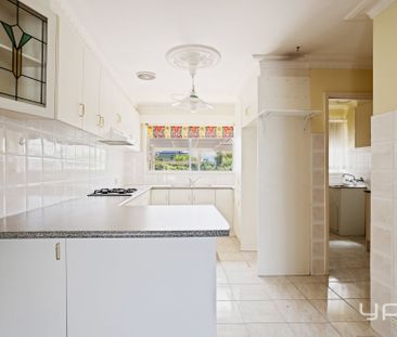 Seaside Charm and Unlimited Potential in the Heart of Dromana - Photo 3