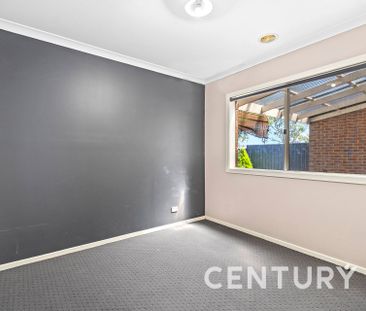 Located in the Eve Estate Cranbourne North - Photo 2