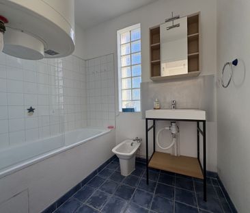 Location Appartement 3 pièces 54m² CASTELNAUDARY 11400 - Photo 6