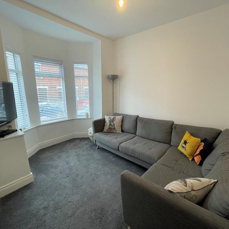 94 Hyndford Street, Bloomfield, Belfast, BT5 5JG - Photo 1