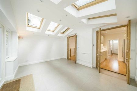 Porchester Terrace, London, W2 - Photo 2