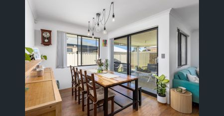 STYLISH HOME IN SOUTH BUNBURY - Photo 3