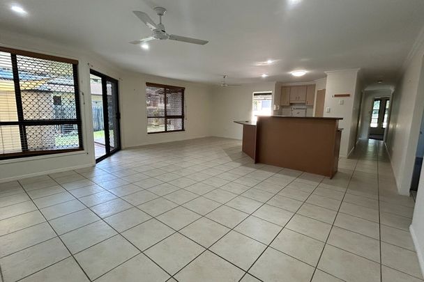 THE PERFECT BLEND OF TRANQUILITY AND URBAN LIVING - Photo 1