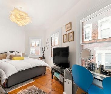 3 bedroom flat to rent - Photo 6