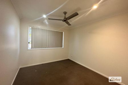 **For Rent: Spacious 4-Bedroom Brick Home with Outdoor Entertainment Area** - Photo 2