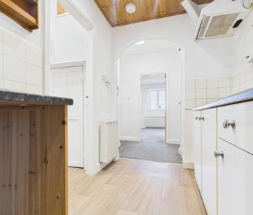 1 bedroom flat to rent - Photo 6