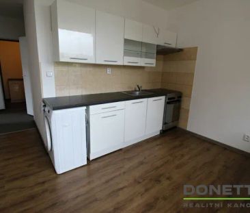 Pronájem bytu 2+1 se dvěma balkóny, 57 m - Photo 3