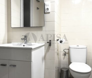 Piso de alquiler en Ramón Berenguer el Vell, El Raval - Photo 3
