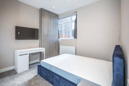 Valetta Road, London, W3 flat to rent - Photo 2