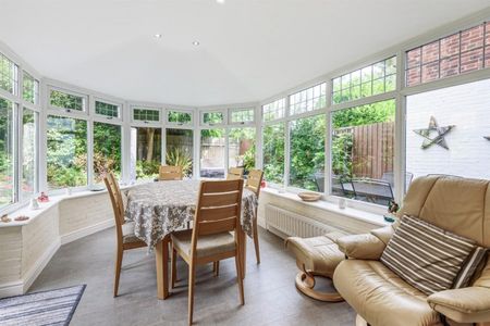 3 BED House To rent - Photo 3