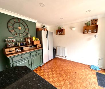 3 bedroom house to rent Oaklands Road, Havant, PO9 - Photo 4