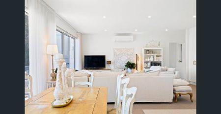 Broulee living - Photo 2