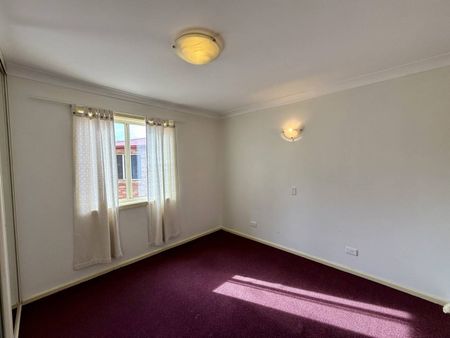 4/237 Sharp Street, Cooma - Photo 3