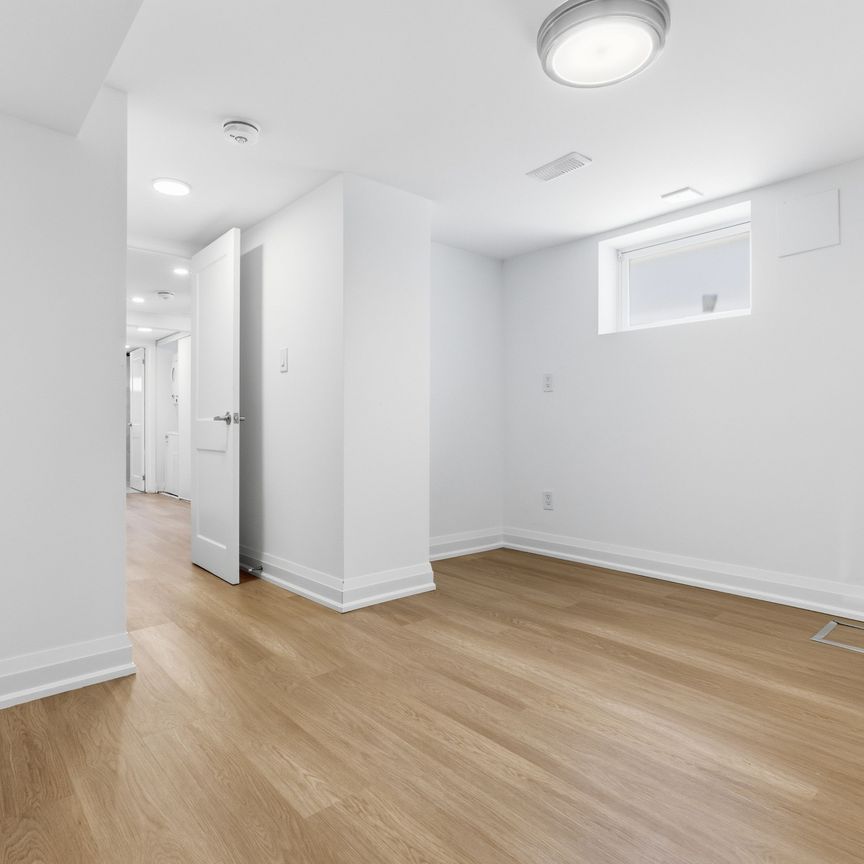 For Lease - 203 Park Road Unit# (Lower), Oshawa, Ontario - Photo 1
