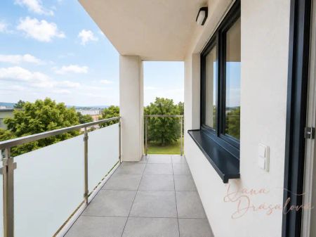 Pronájem panoramatického bytu v novostavbě, 2kk s lodžii, 59 m - Photo 4