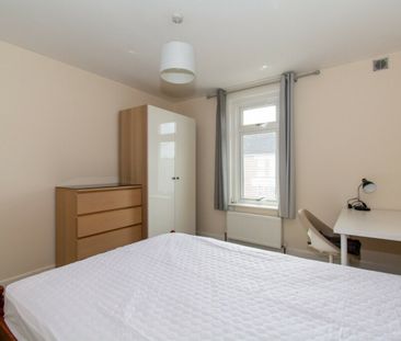 2 Bed Student Apartment on Kemp Road A - Photo 4