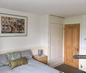 3 bedroom terraced house to rent - Photo 6