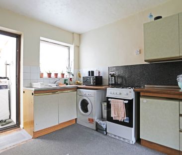Price £1,950 pcm - Available 06/06/2026 - Part Furnished - Photo 1