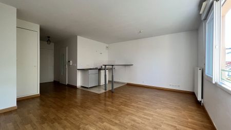 Appartement a louer Bagnolet - Loyer €799/mois charges comprises ** - Photo 2