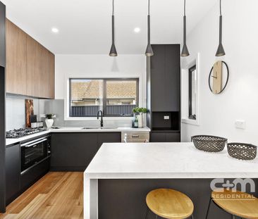 Live Large with Style, Space & Comfort Combined - Photo 5