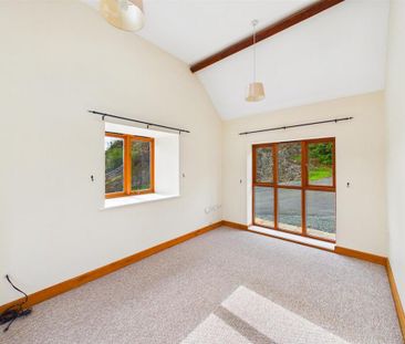 3 bedroom detached house to rent - Photo 2