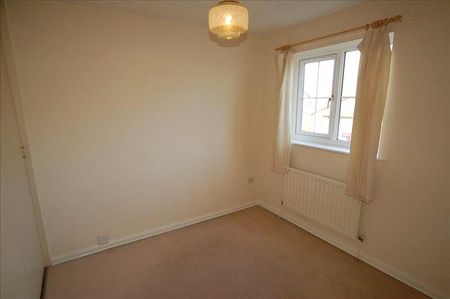 3 bedroom detached house to rent - Photo 3