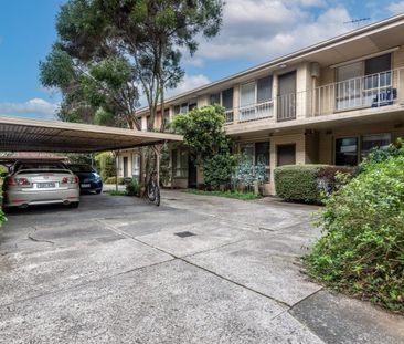 Location, Location! - Photo 6