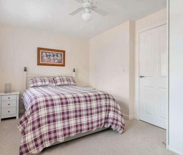 Warwick Close, Bourne, PE10 - Photo 5