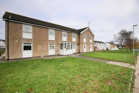 Flat R, 65, Allerhope, Cramlington, NE23 6SX - Photo 2
