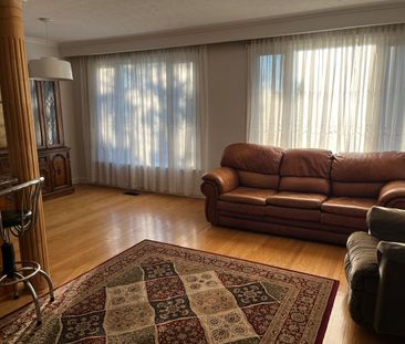 For Lease - 19 Budea. Upper Unit Crescent, Toronto, Ontario - Photo 6