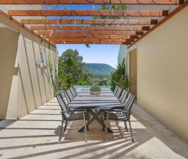 Hillside Haven – Your Dream Rental Awaits! - Photo 1