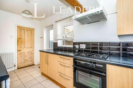 Gordon Road, PO16 - Photo 2