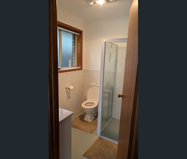 3 bedroom home well maintained - Photo 5