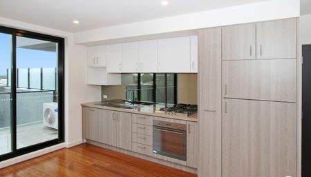 305/14-18 Gilbert Road, Preston VIC 3072 - Photo 3