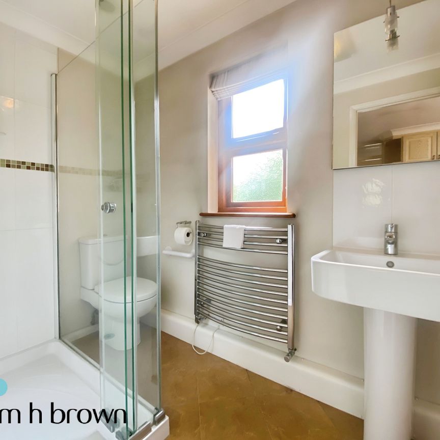Talbrook, Brentwood - Photo 1