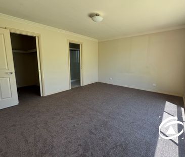 73 Melzak Way, 3806, Berwick Vic - Photo 6