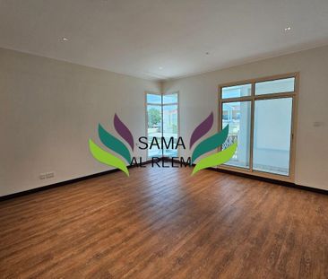 4 Bed +Maid | Garden | Shared Pool | Renovated - Photo 3