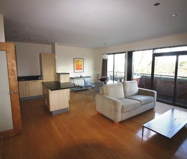 14 Stranmillis Wharf, 2 Lockview Road, Belfast, BT9 5GN - Photo 1