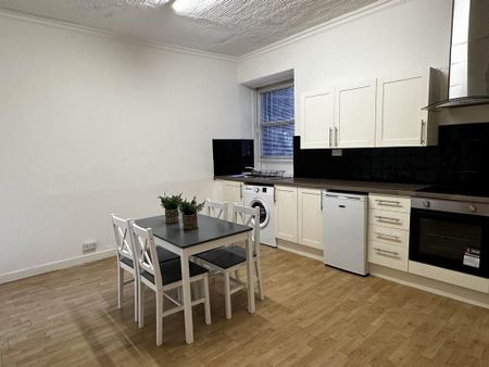 2 bedroom flat to rent - Photo 4