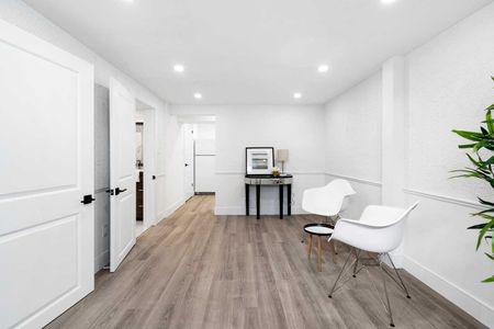 For Lease - 411 Enfield Road Unit# BSMT, Burlington, Ontario - Photo 4