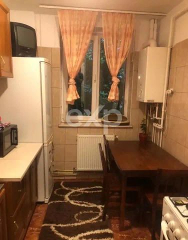 Inchiriere apartament 3 camere Craiovei - Fotografie 5