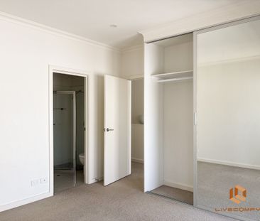 College Park - Photo 5