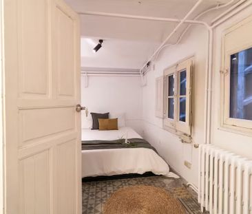 Carrer de Casp, Barcelona, Catalonia 08010 - Photo 6